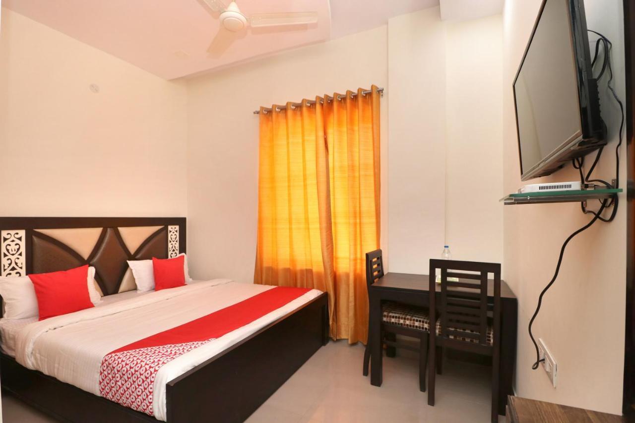 Oyo 23235 Hotel Roopmahal & Restaurant Amritsar Exterior photo